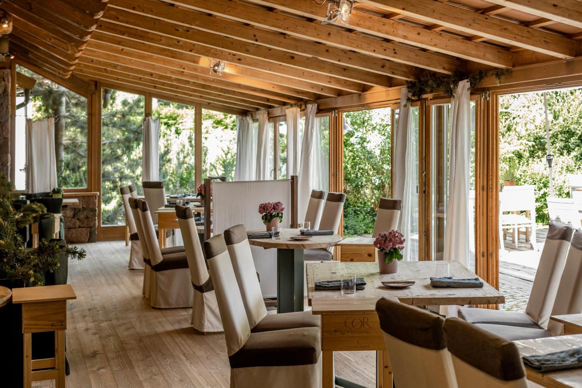 Hotel Bad Schoergau Sarentino ภายนอก รูปภาพ
