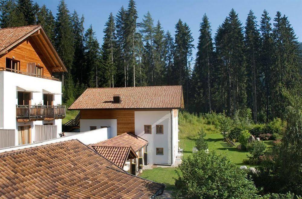 Hotel Bad Schoergau Sarentino ภายนอก รูปภาพ