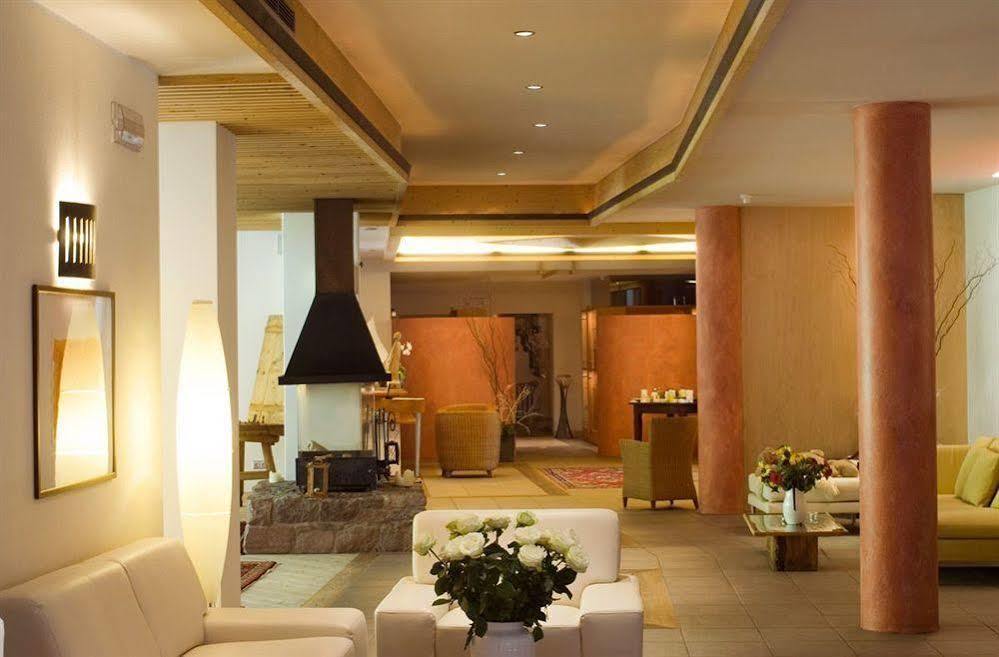 Hotel Bad Schoergau Sarentino ภายนอก รูปภาพ