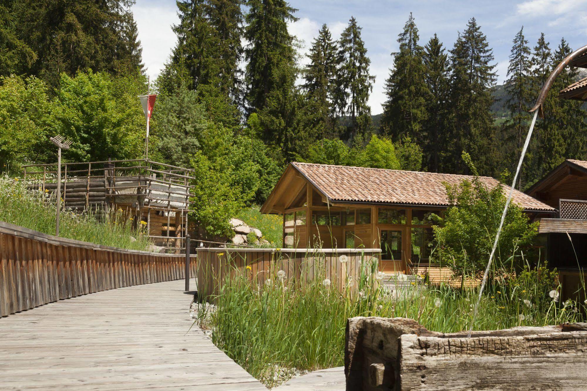 Hotel Bad Schoergau Sarentino ภายนอก รูปภาพ
